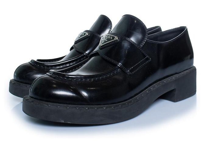 Prada, mocassini in pelle nera lucida Nero