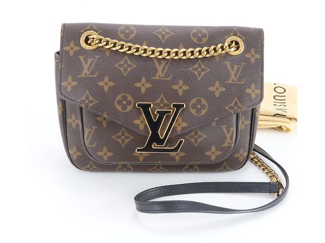 Sac à épaule Louis Vuitton Monogram Passy M45592