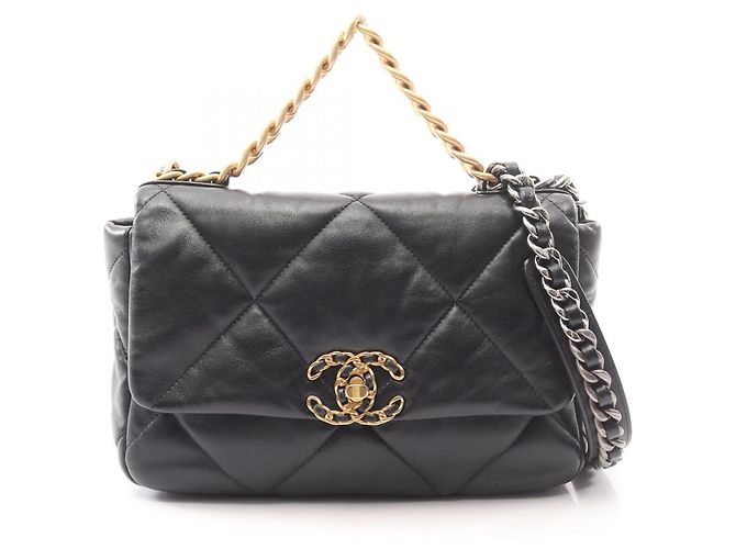 Chanel 19 Dixneuf gesteppte Handtasche aus schwarzem Lammleder