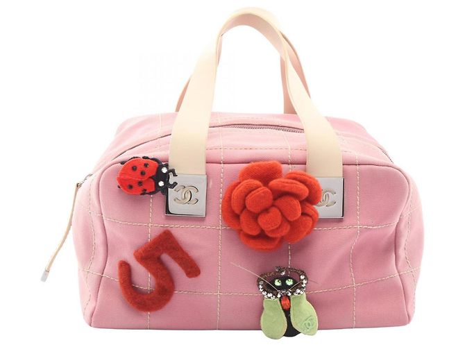 Bolsa Chanel Chocolate Bar No. 5 Camellia Rosa Cru