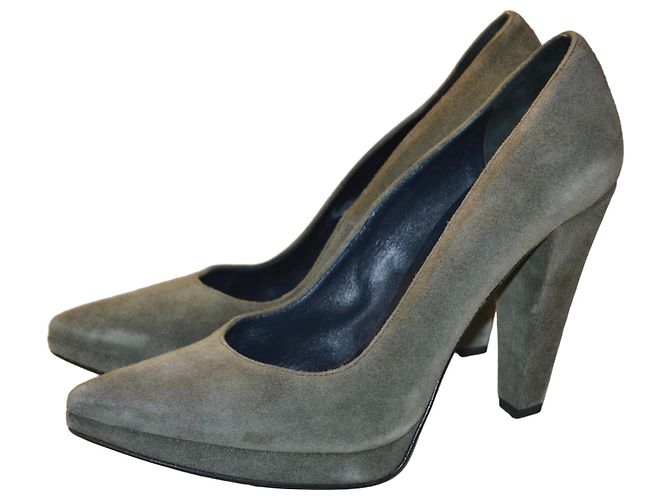 Escarpins en daim Balmain Kaki