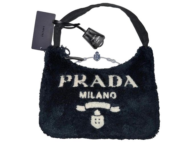 Prada Re-Edition 2000 Bolso de Toalla Negro