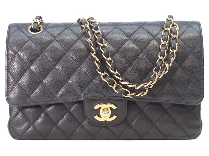 CHANEL Matelassé 25 Shoulder Bag Negro