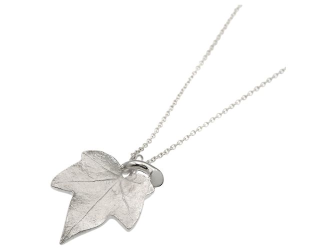 Collar Tiffany & Co. Motivo Hoja