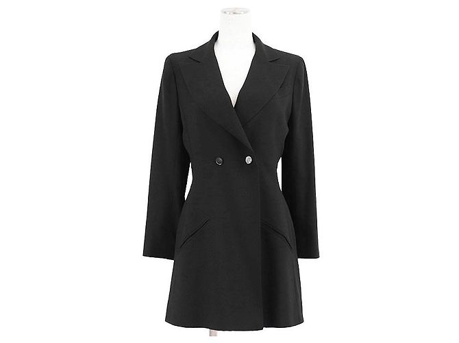 Timeless Chanel BOUTIQUE Wool Tailored Jacket Black