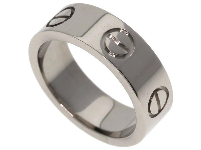 Anillo Love de Cartier en oro blanco de 18K