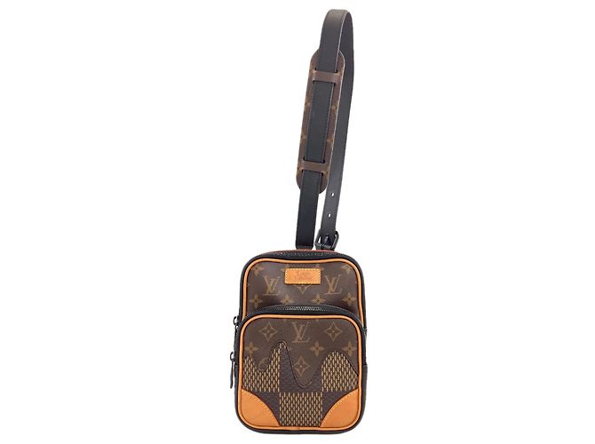 Louis Vuitton N40379 Amazon Sling Bag Monogramme