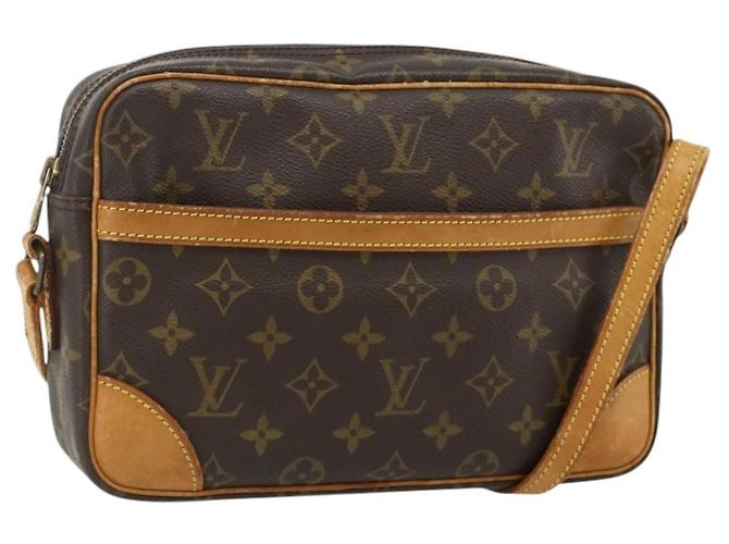 Louis Vuitton Trocadero Monogram Canvas 27 Marron