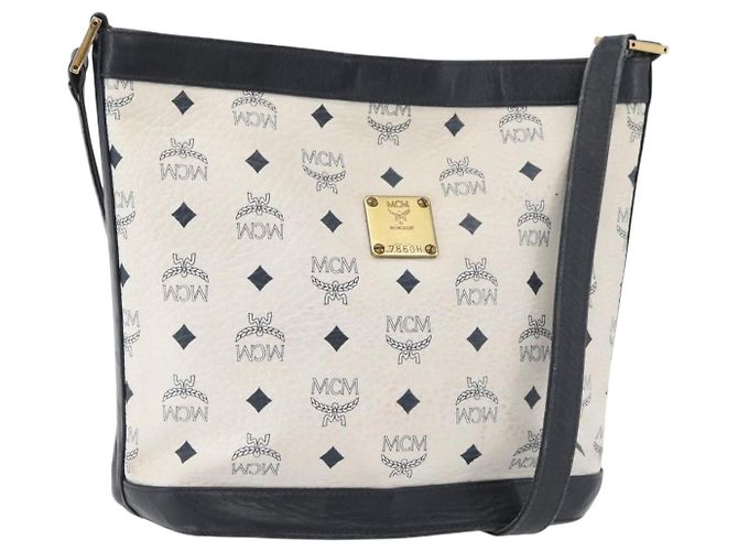 Bolsa de Ombro MCM Vicetos Logogram PVC White Gold Auth hk3702 Branco Dourado