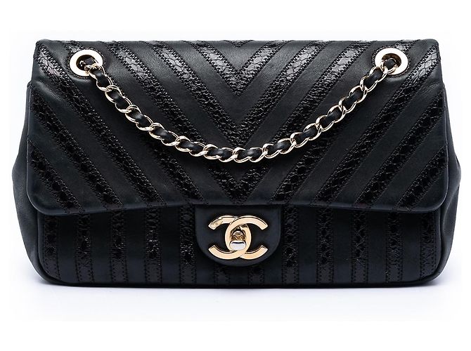 Chanel Black Chevron Python Embossed Calfskin and Suede Single Flap Nero