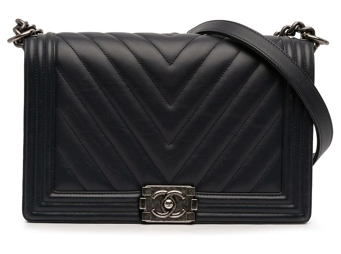 Chanel Black Medium Chevron Lambskin Boy Flap Noir