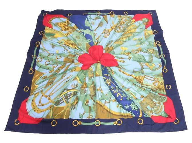Silk In Hermès Lenço Hermes Carre Géant 140 Soleil de Soie Azul marinho