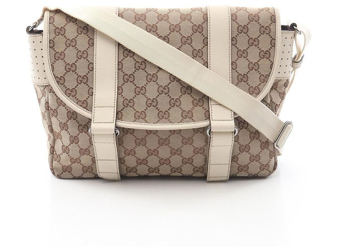 Bolsa de Ombro Gucci GG Canvas