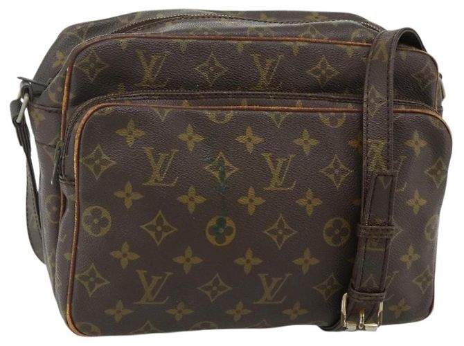 LOUIS VUITTON Bolsa de Ombro Monogram Nile M45244 LV Auth 178759 Monograma
