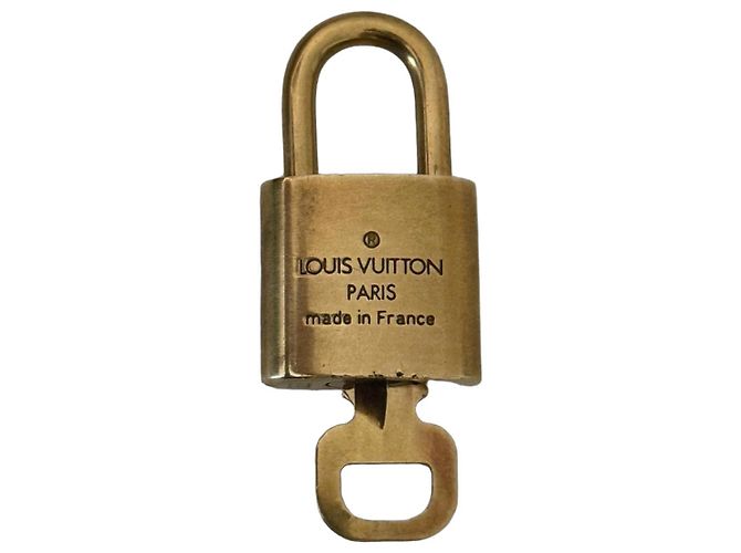 Louis Vuitton Vorhängeschloss mit Schlüssel 323 Golden