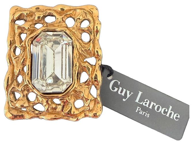 Broche Retangular Guy Laroche Dourado com Cristal