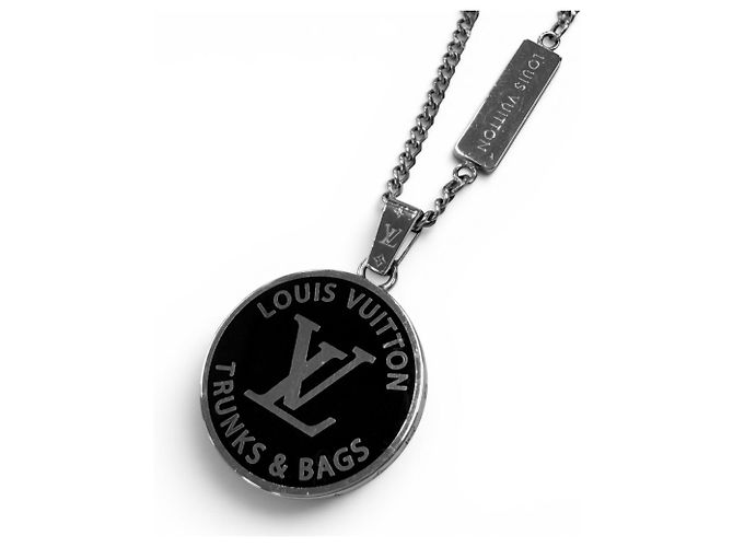 Collar Louis Vuitton Modelo 2022 M00911 Negro Plata