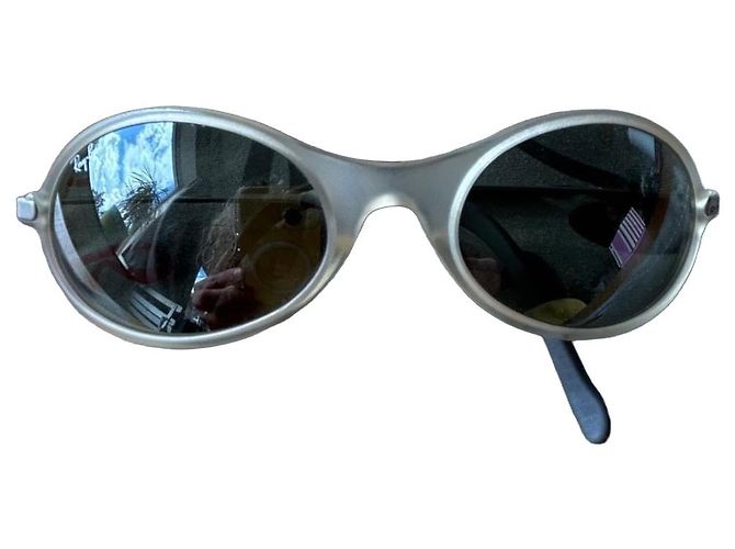 Ray-Ban Oval Metal Sunglasses