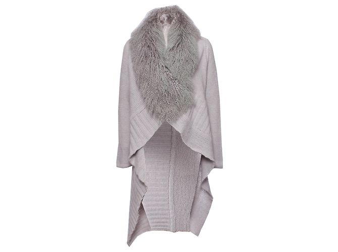 Blumarine, grauer Wollstrickjacke mit Pelzkragen.