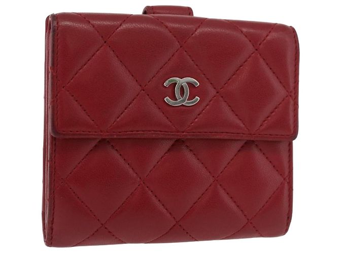CHANEL Matelassé Compact Wallet Lammfell Rot Silber CC Authentisch 179886A