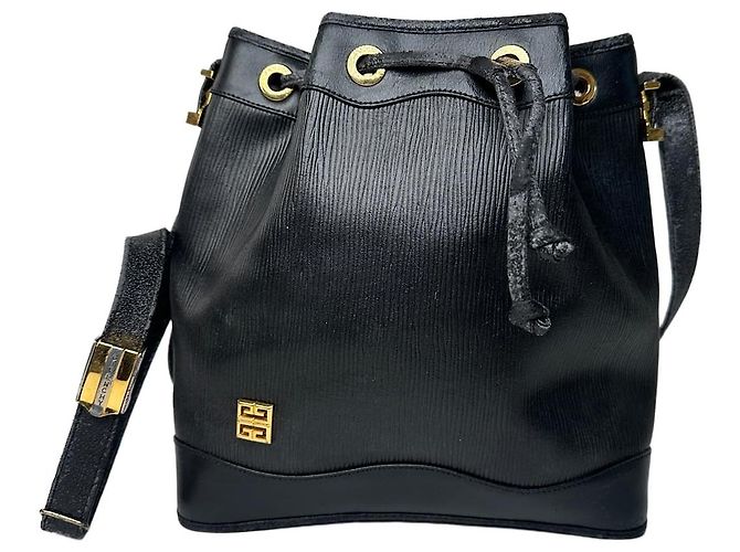 Sac seau en cuir vintage Givenchy noir