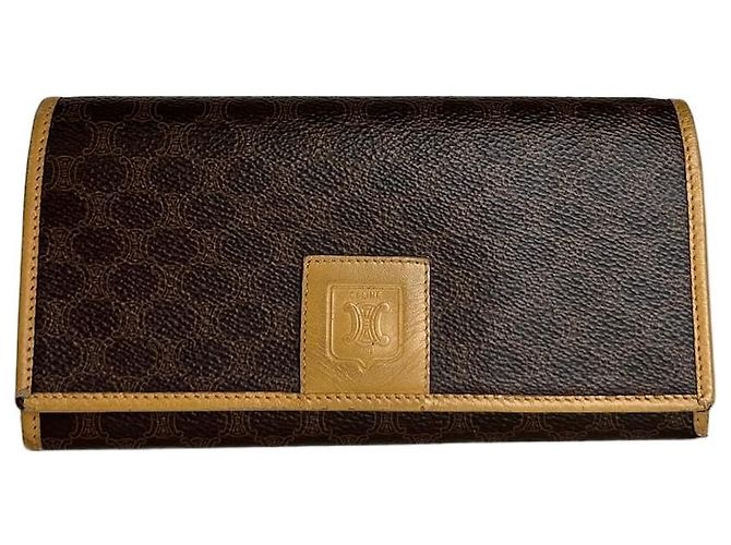Edge Céline Vintage Celine Smooth Wallet Brown