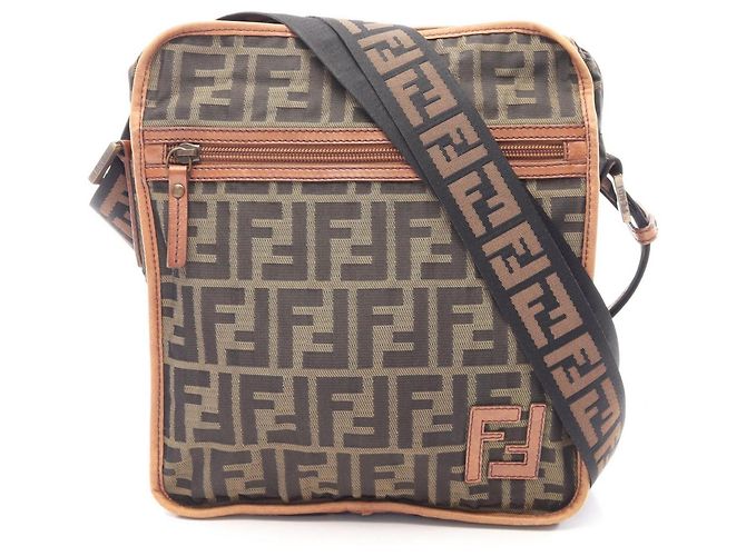 Bolsa de Ombro Fendi Zucca