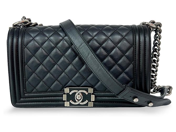 Le Boy Bolsa Chanel Boy Flap em pele de cordeiro acolchoada Old Medium Preto