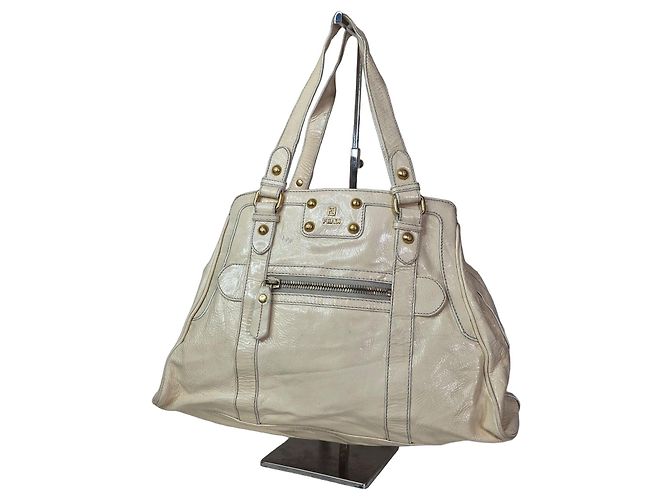 Fendi Sac Cabas en Cuir Verni Crème