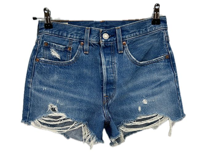Short jeans azul Levi's com efeito rasgado W26