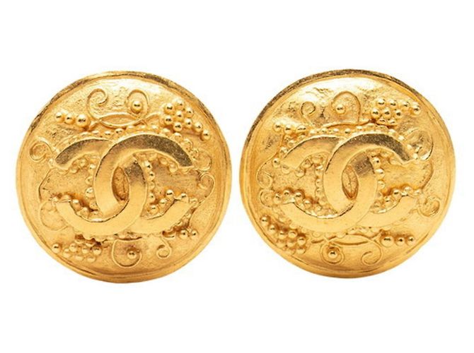 Orecchini tondi Chanel Vintage Coco Mark D'oro