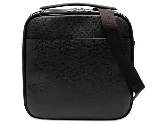 Louis Vuitton Black Taiga Tura