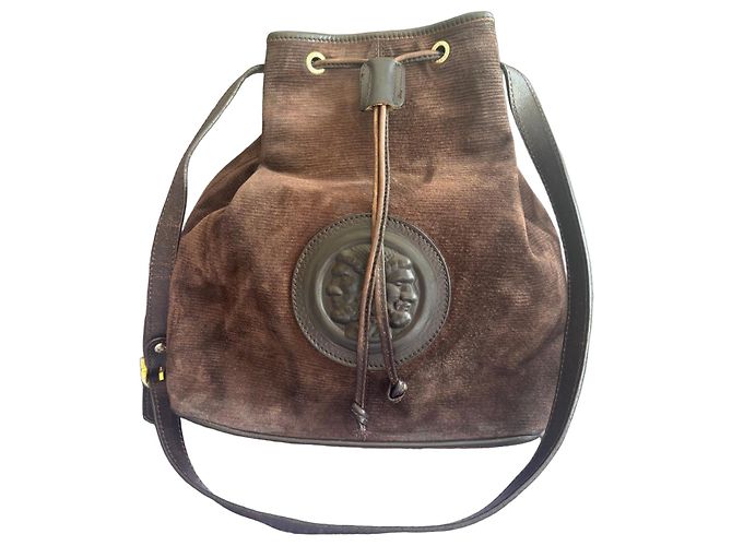 Fendi Borsa a Secchiello in Pelle Velluto a Coste Marrone