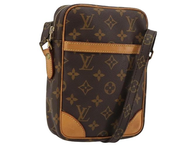 LOUIS VUITTON Bolsa de Ombro Monogram Danube M45266 LV Auth 180827A Monograma