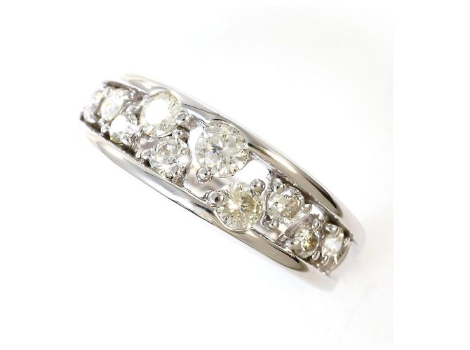 Autre Marque Eleganter 18K Weißgold-Ring mit Diamant Golden