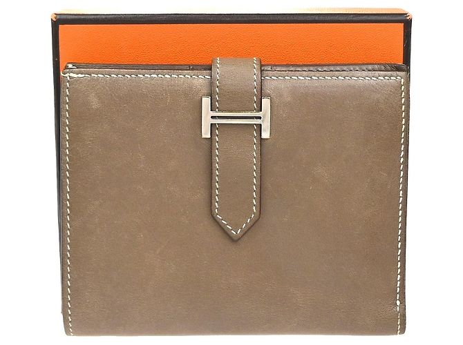 Hermès Carteira de moedas Hermes Bearn Epsom Compact Marrom