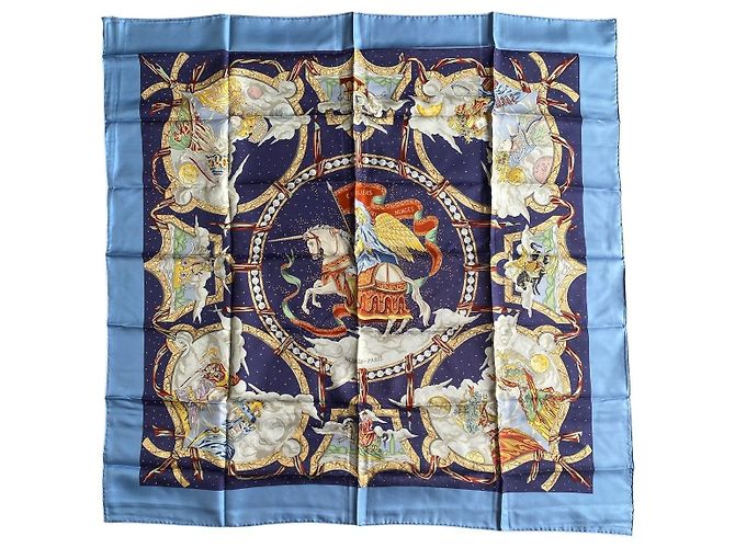 Lenço de seda Hermès Cavaliers des Nuages 90cm Branco Vermelho Azul Gold hardware