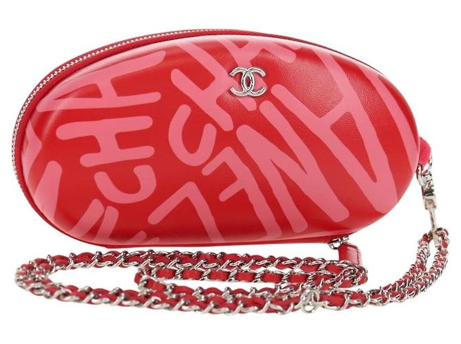 CHANEL Chain Pouch Shoulder Bag Leather Red Silver CC Auth BA12817SAM Silvery
