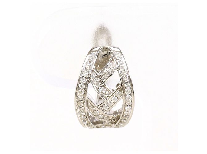 Autre Marque Pendientes de botón en oro blanco de 18K y diamantes Dorado