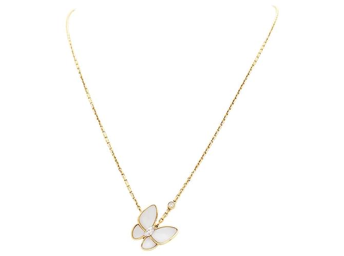 Collier Van Cleef & Arpels, "Deux Papillons", or rose, nacre, diamants.  