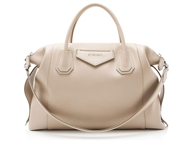 Bolsa Givenchy Calfskin Soft Antigona Medium Marrom Bege