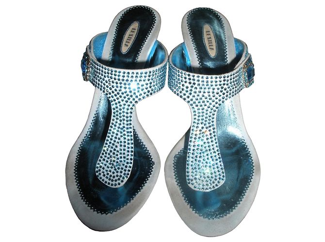 Le Silla Sandali Blue Crystal Embellished