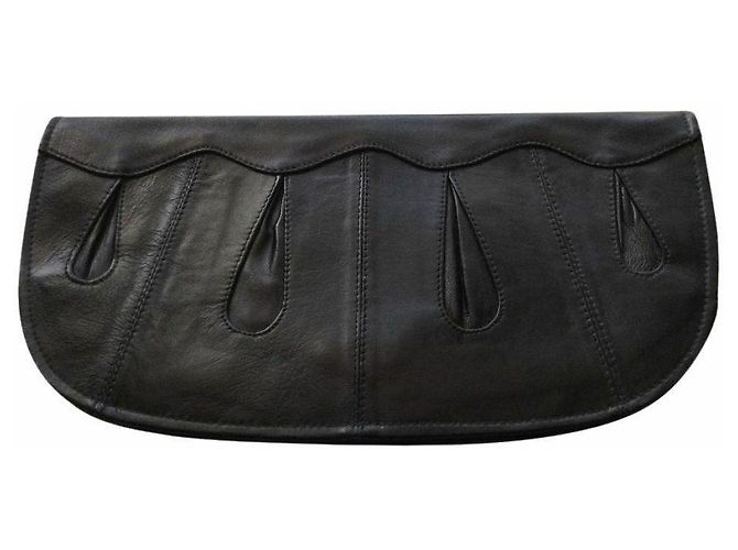 Autre Marque Schwarze Lederclutch