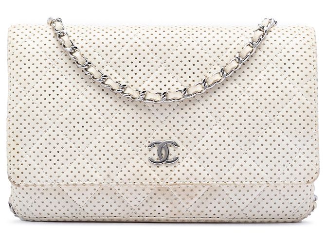 Wallet On Chain Portafoglio con catena Chanel White CC in agnello trapuntato traforato