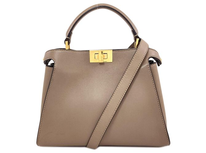 Bolsa Fendi Peekaboo Essentially 2-Way Cinza