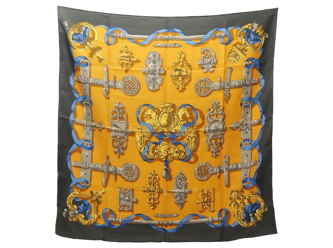 Lenço Hermès Carre 90 Ferronnerie Marrom Azul Amarelo