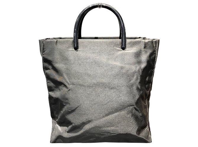Borsa Tote Prada in nylon nero e plastica 
