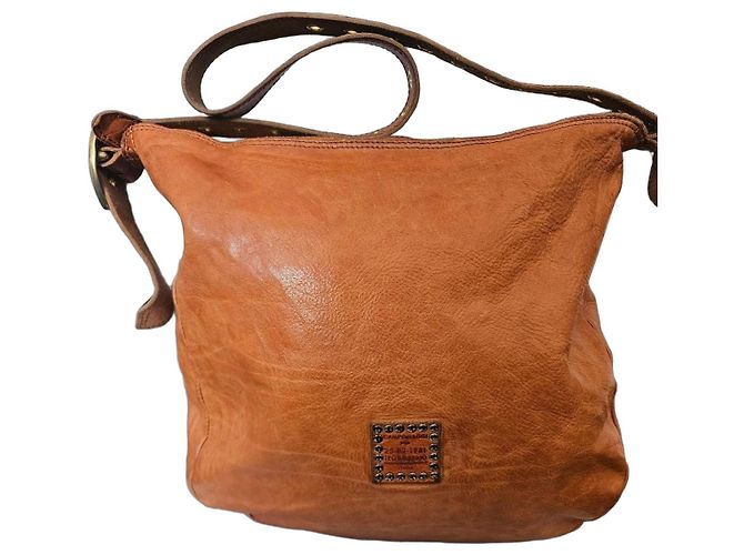 Bolsa de ombro Campomaggi em couro marrom