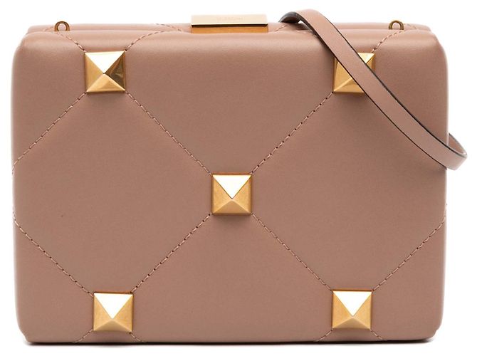 Clutch Valentino Roman Stud em couro de bezerro marrom com alça Carne