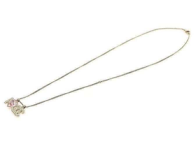 Chanel Colar Love CC em metal dourado com coração de cristal rosa e pérolas